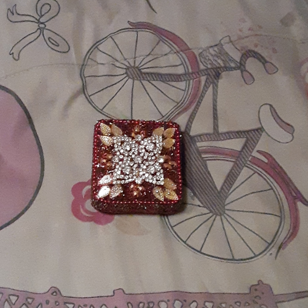 Box of jewelry